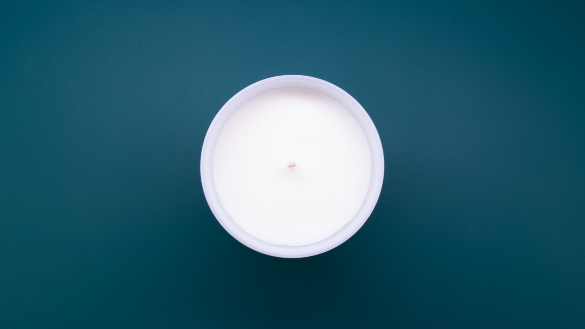 Embracing Imperfection: The Soul of Handmade Scented Candles
